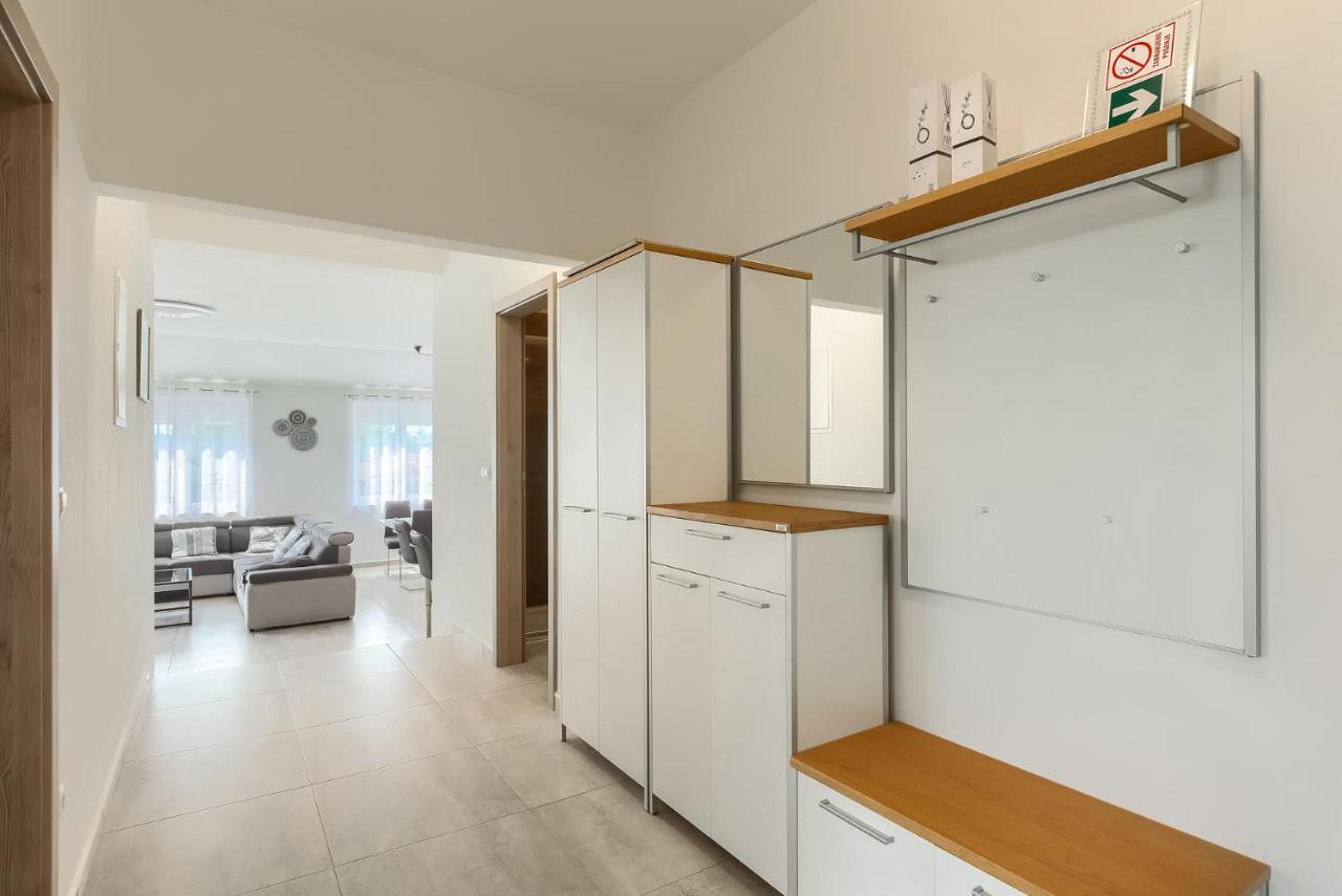 Apartments Medulin 2217 Exterior photo